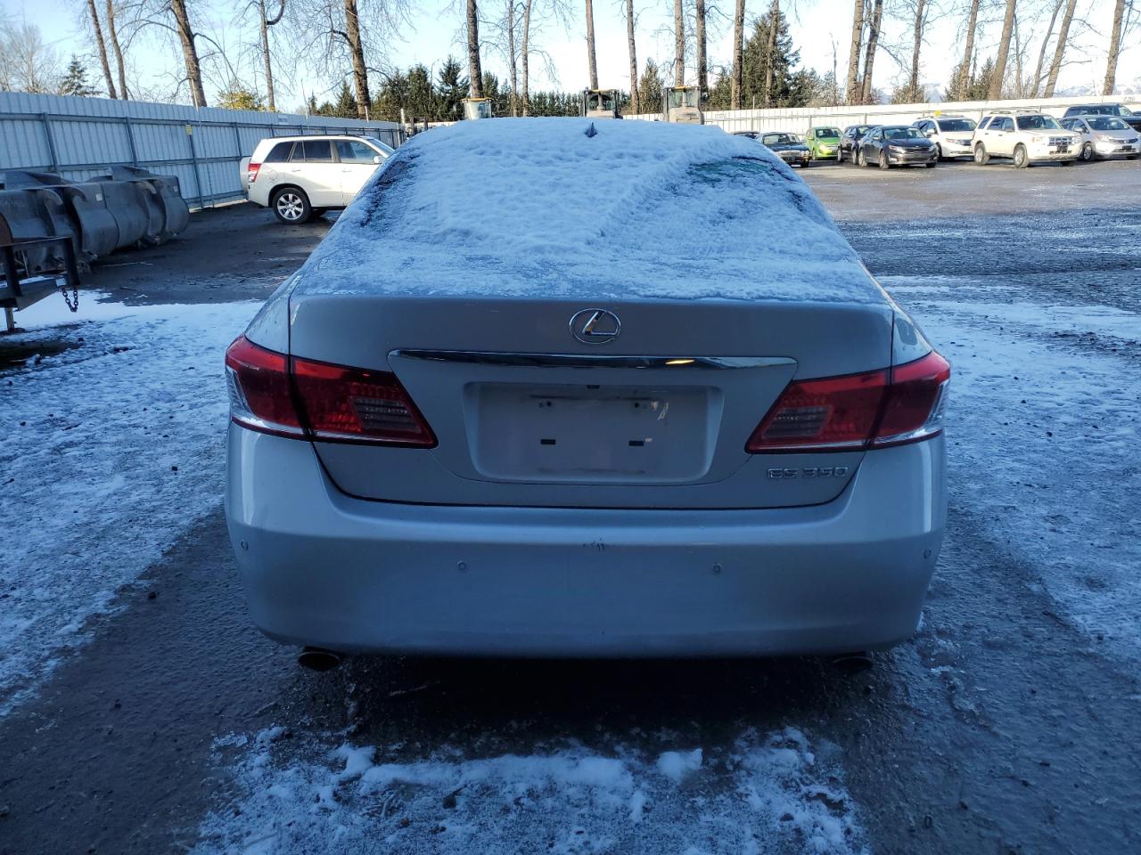 2011 Lexus ES - Image 6