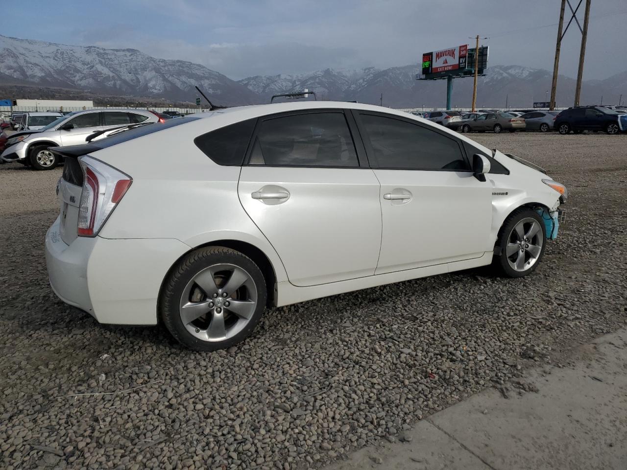 2013 Toyota Prius - Image 3