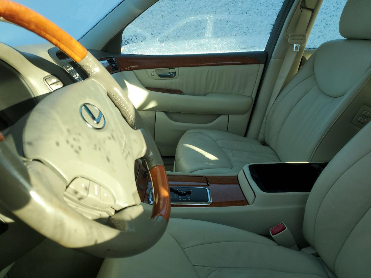 2001 Lexus LS - Image 7