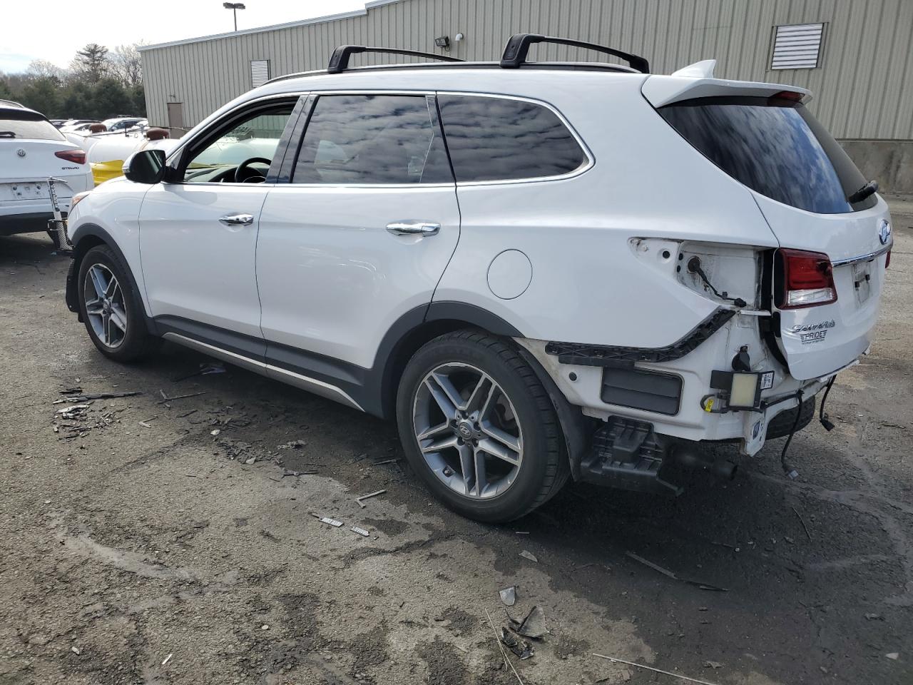 2018 Hyundai Santa Fe - Image 2