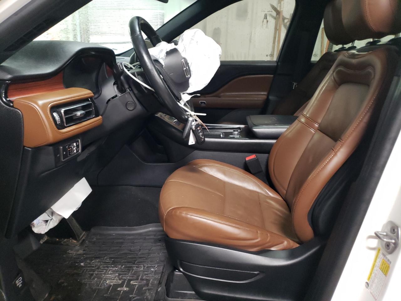 2021 Lincoln Aviator - Image 7