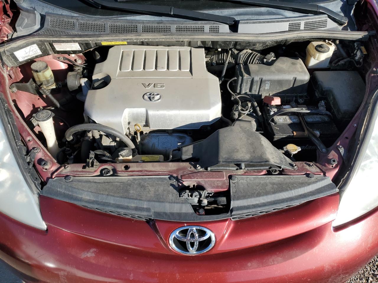2008 Toyota Sienna - Image 12