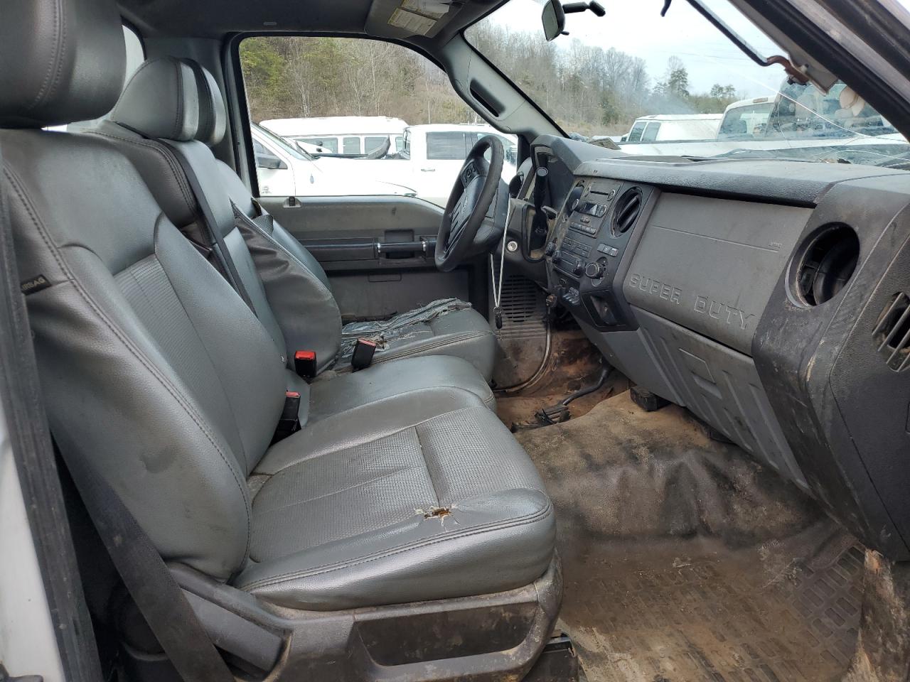 2015 Ford F250 - Image 11