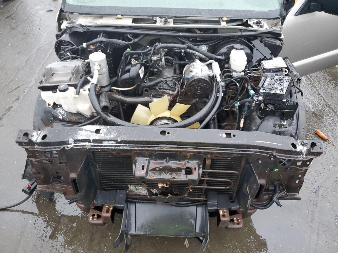 2003 Chevrolet S-10 Pickup - Image 11
