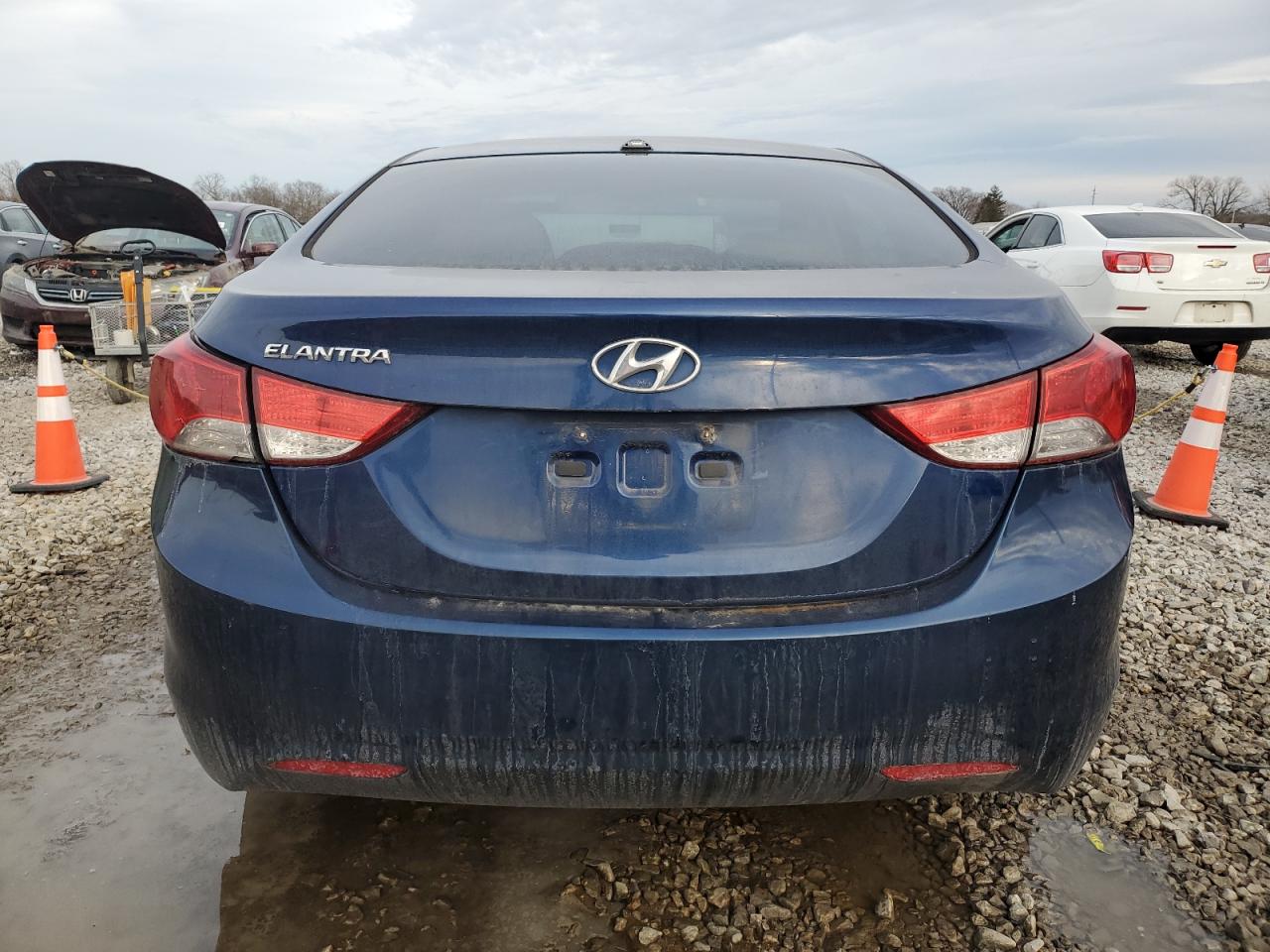 2013 Hyundai Elantra - Image 6