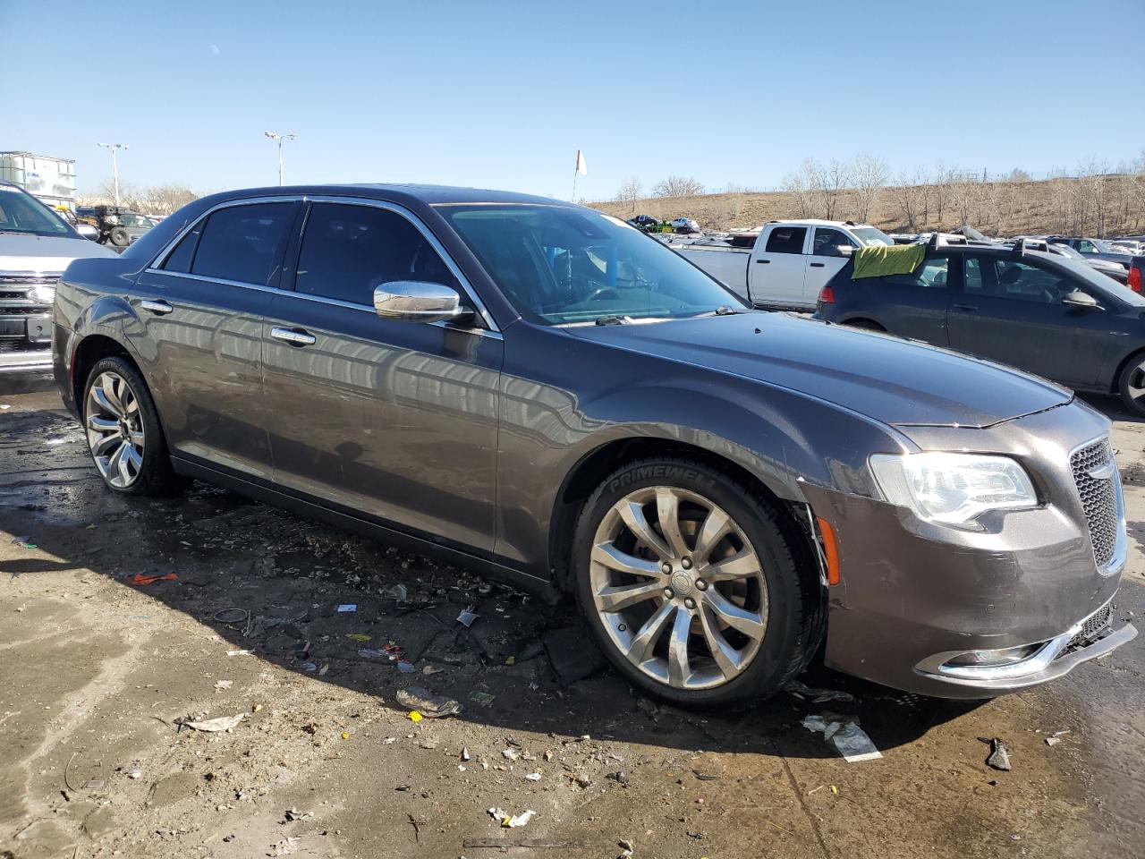 2017 Chrysler 300 - Image 4