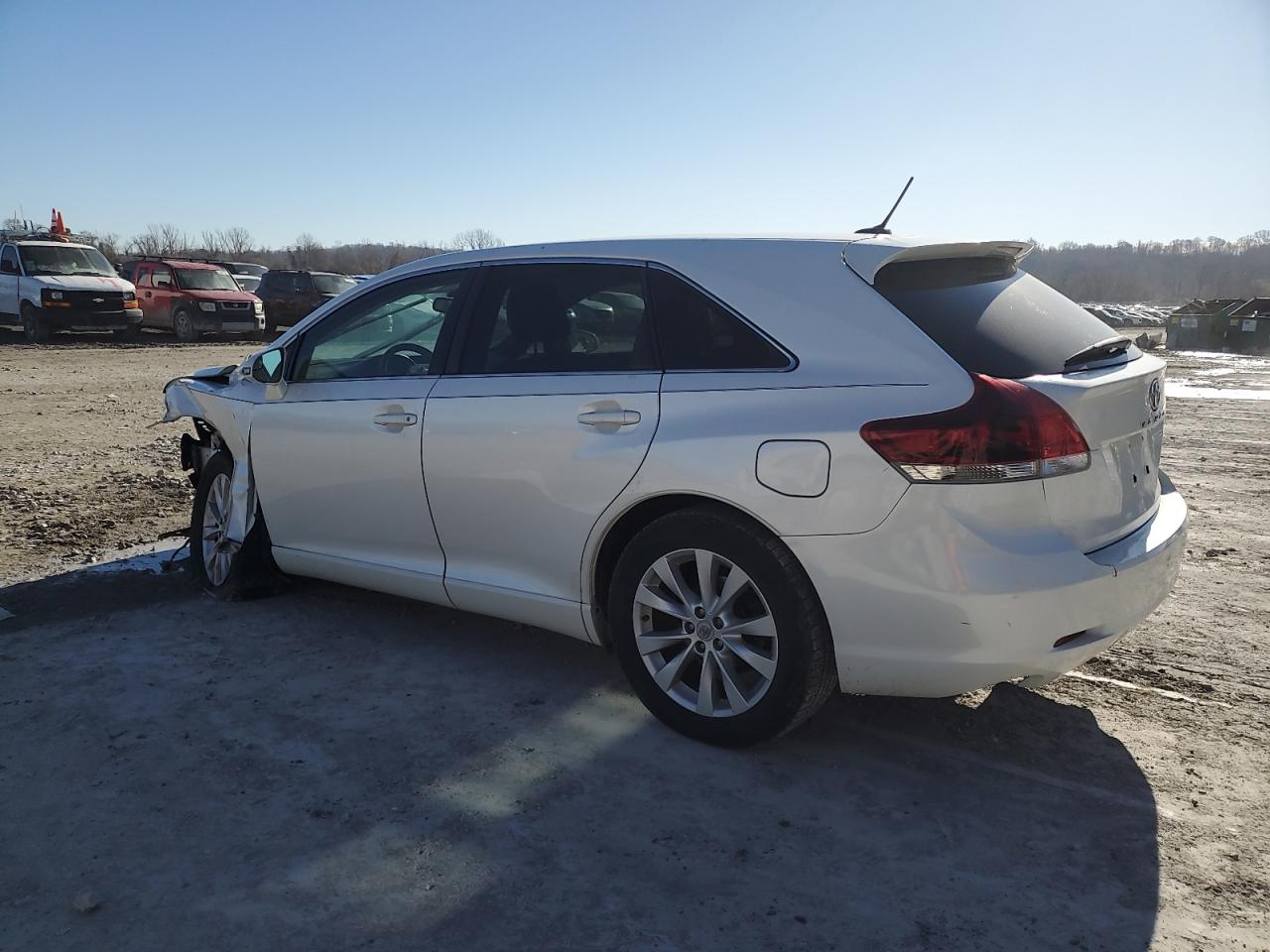 2013 Toyota Venza - Image 2