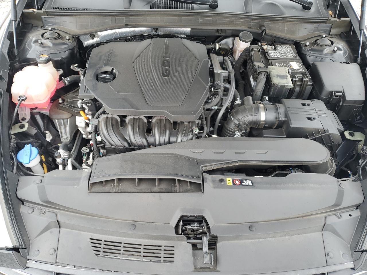 2022 Hyundai Sonata - Image 13