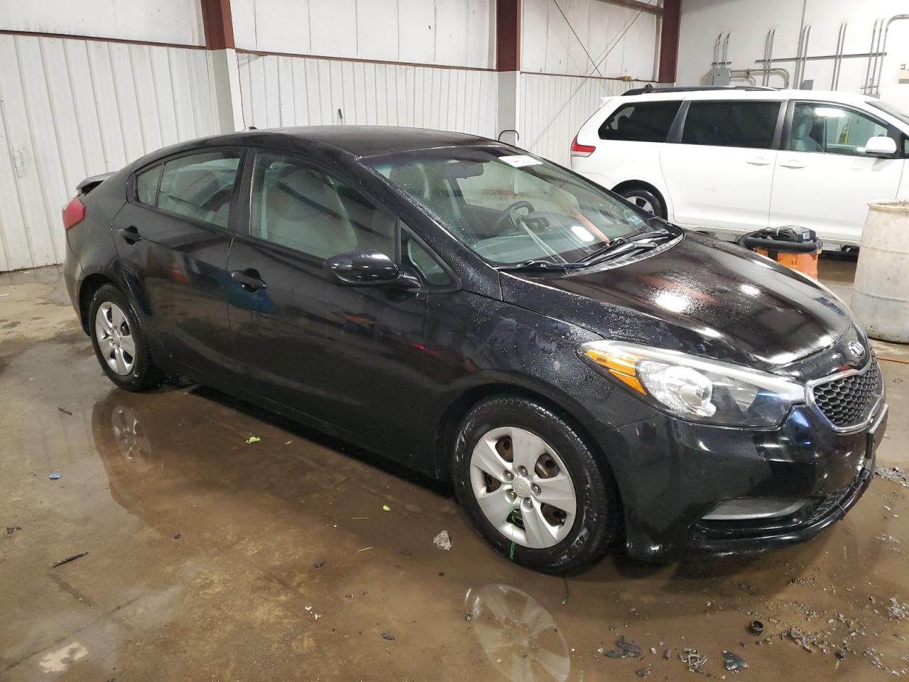 2015 Kia Forte - Image 4