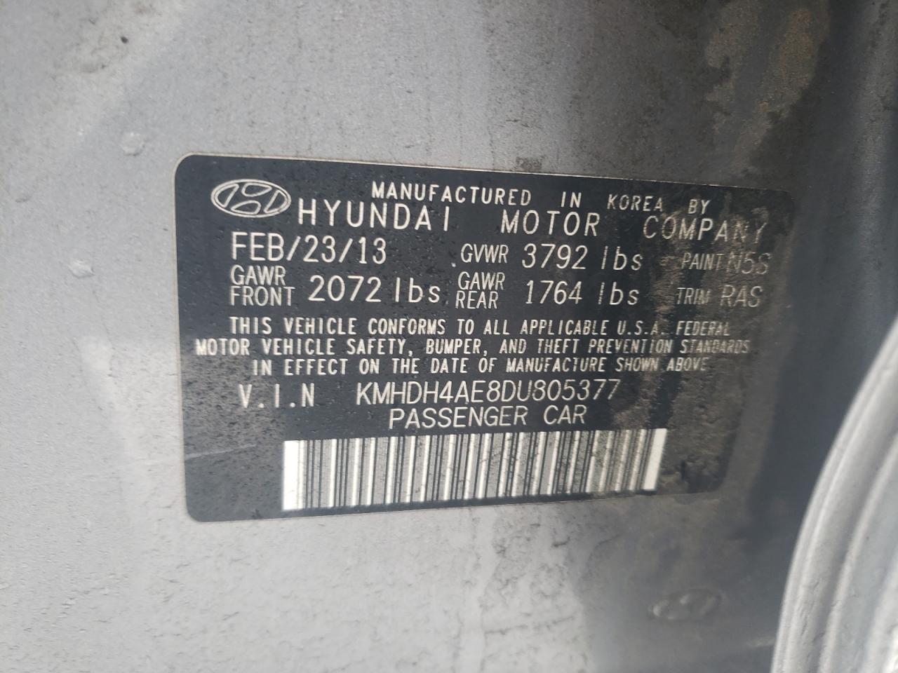2013 Hyundai Elantra - Image 15