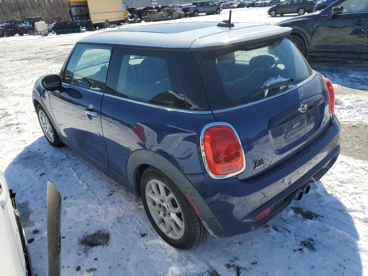 2015 MINI Cooper - Image 2