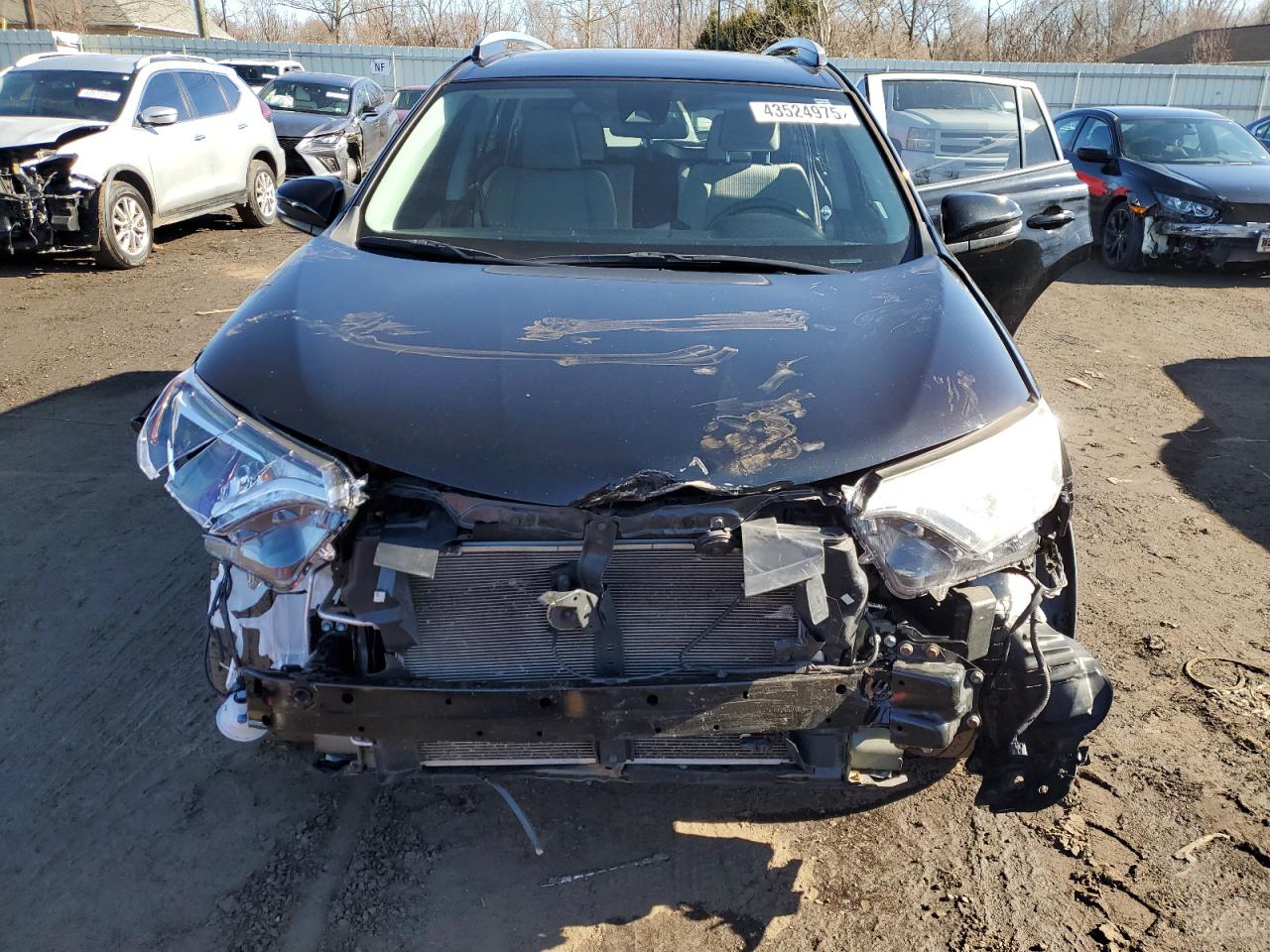 2018 Toyota RAV 4 - Image 5