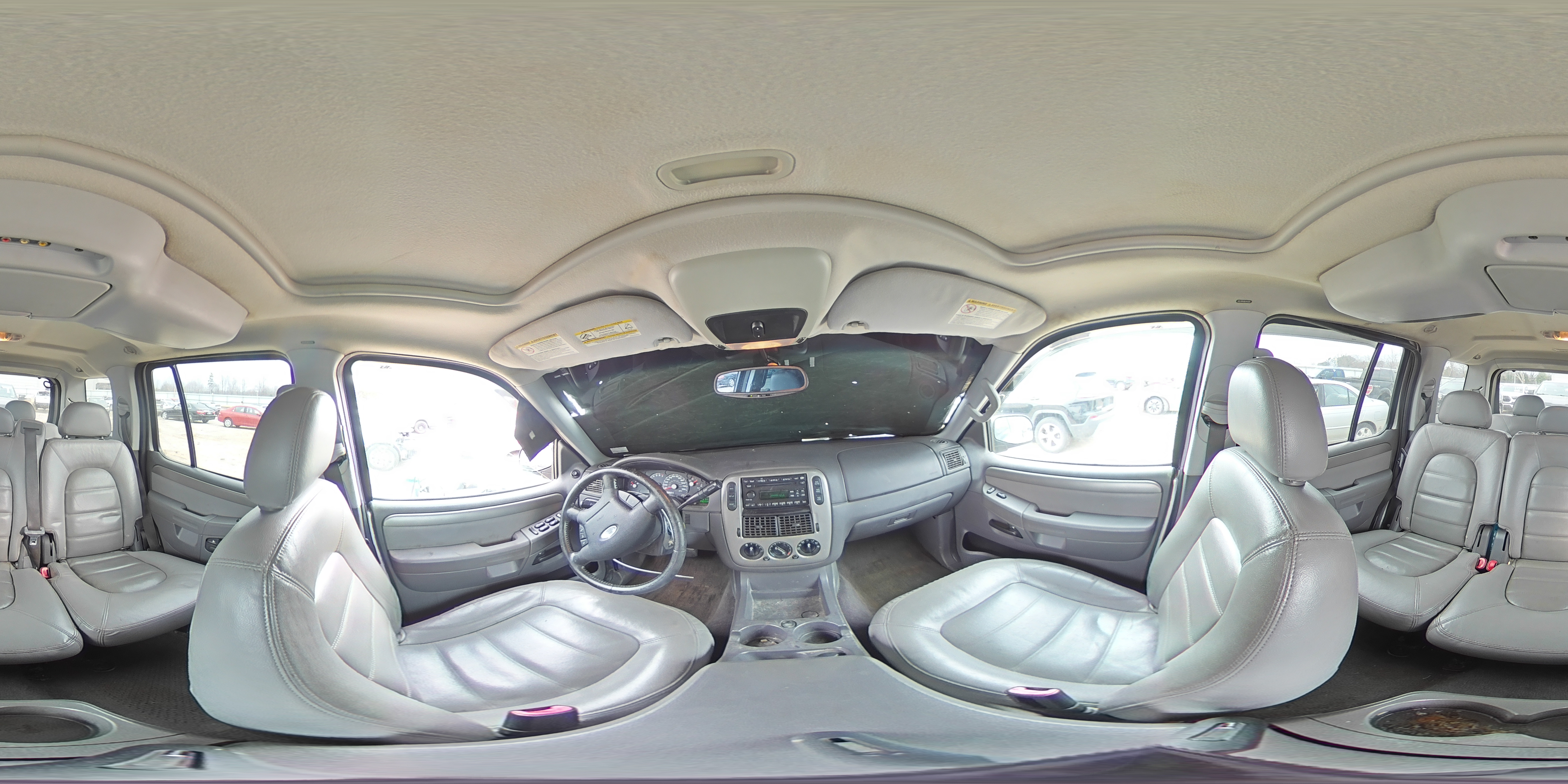 2005 Ford Explorer - Image 14