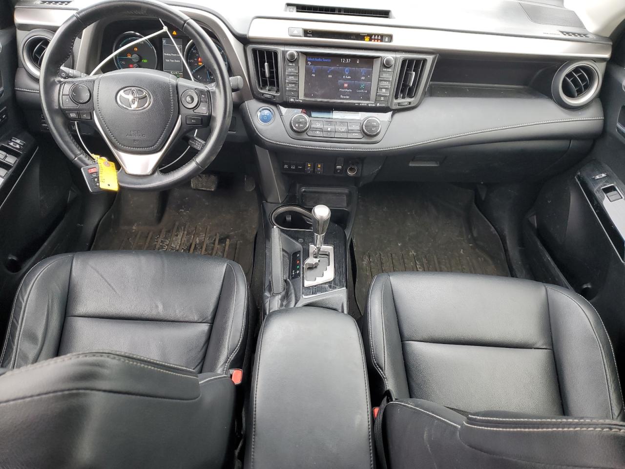 2017 Toyota RAV 4 - Image 8