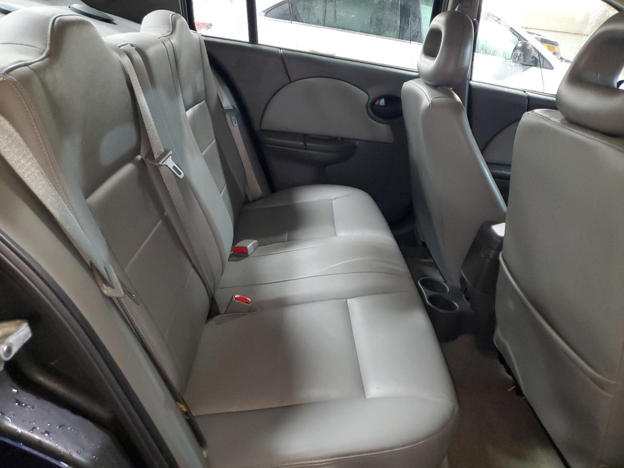2007 Saturn ION - Image 10