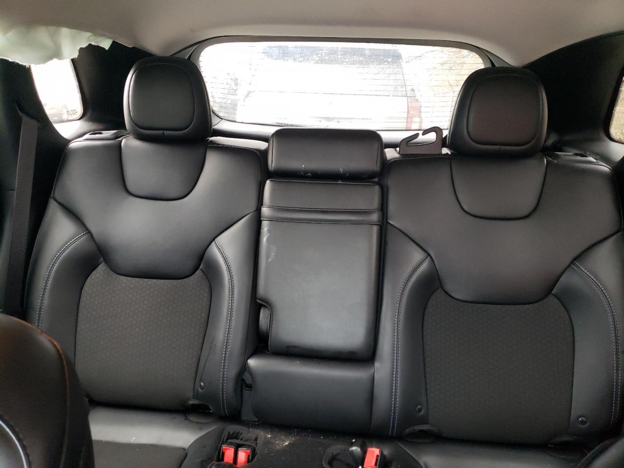 2019 Jeep Grand Cherokee - Image 10