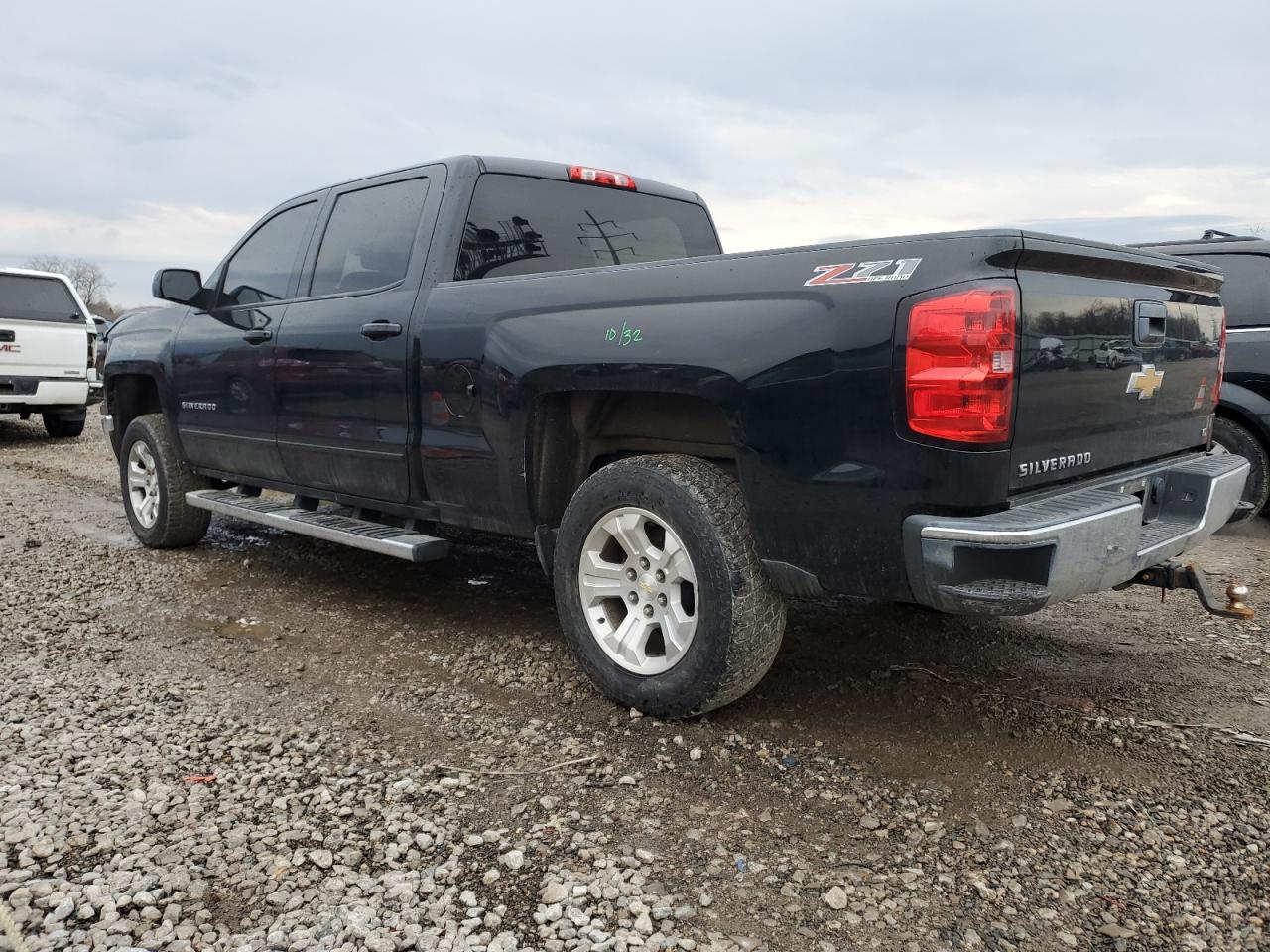 2015 Chevrolet Silverado - Image 2