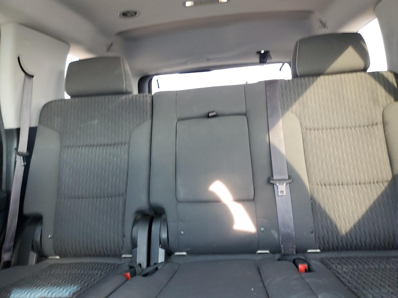 2015 GMC Yukon - Image 10