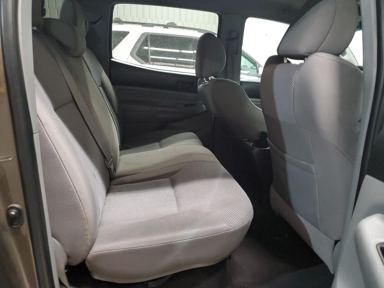 2012 Toyota Tacoma - Image 10