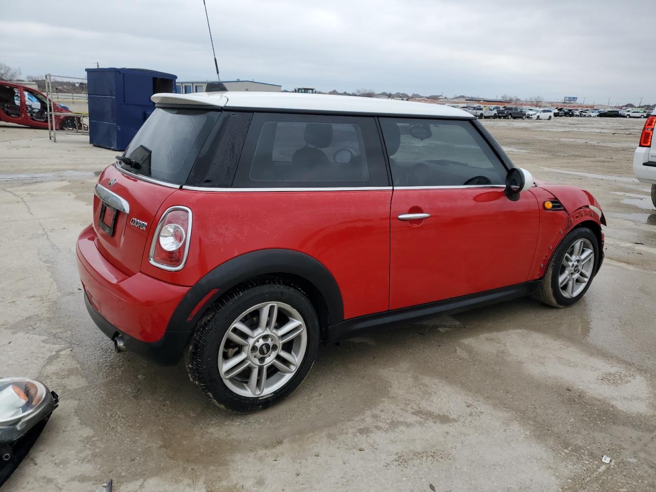 2011 MINI Cooper - Image 3