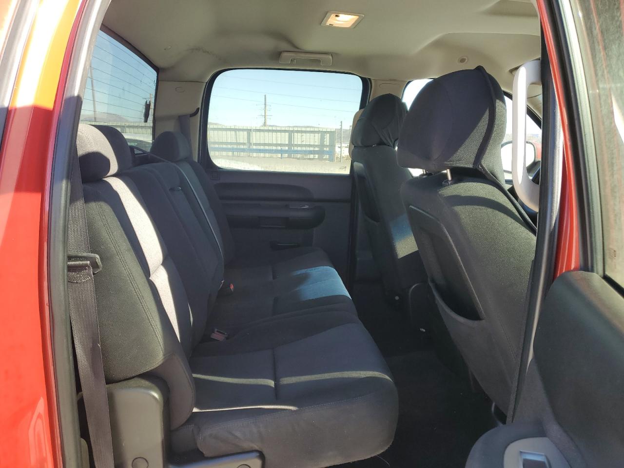2011 Chevrolet Silverado - Image 12