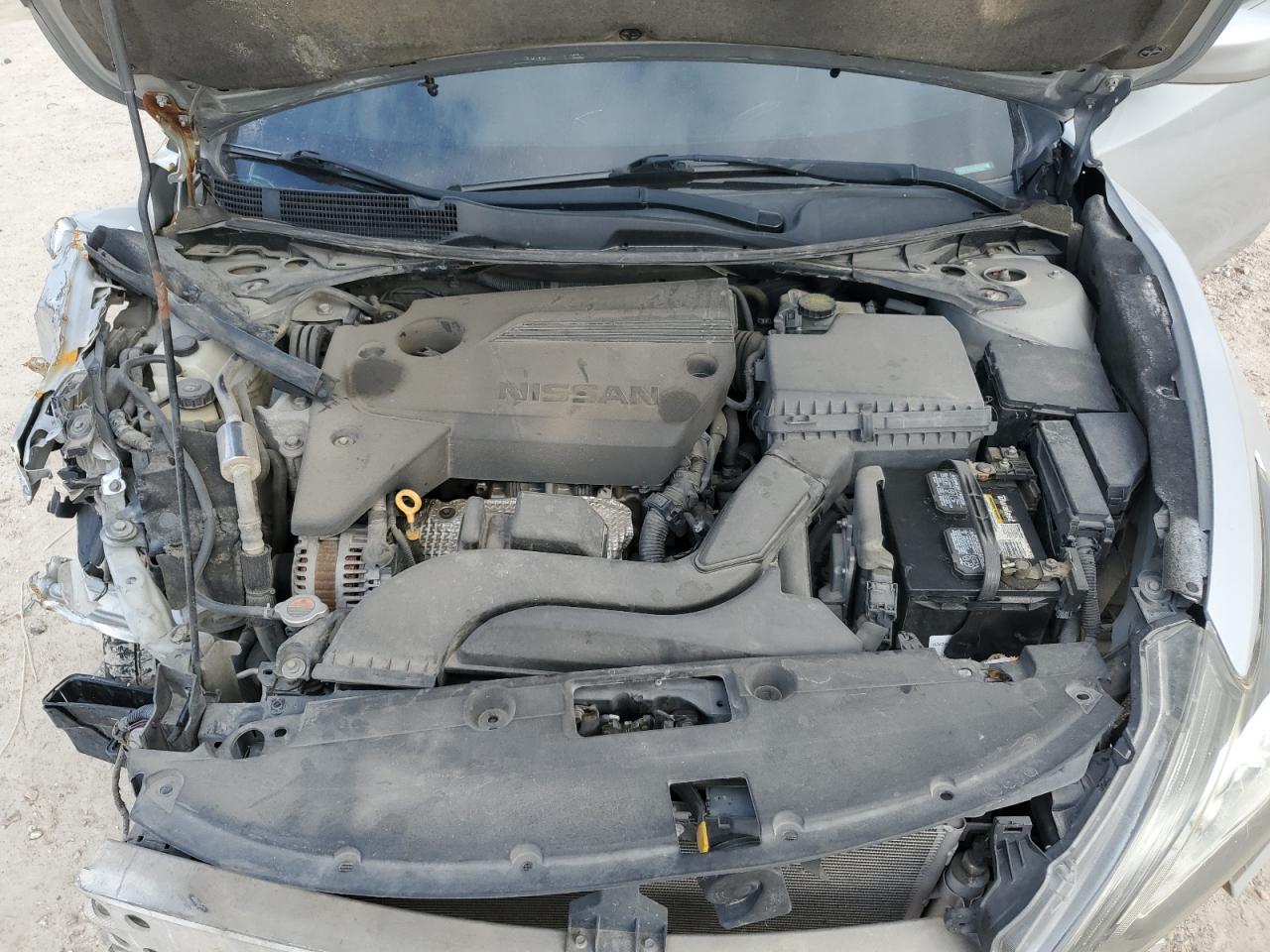 2016 Nissan Altima - Image 13