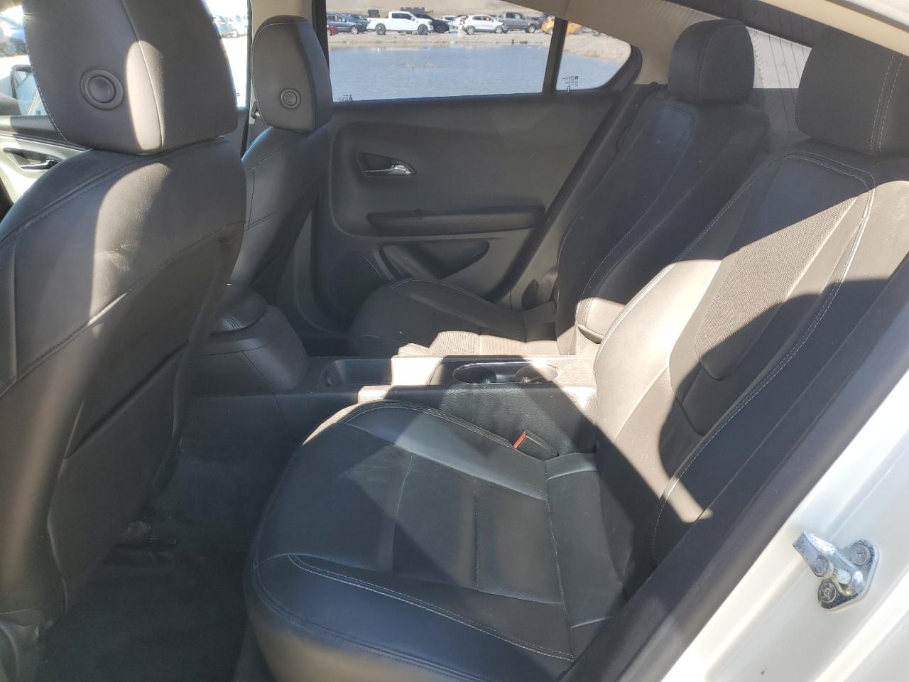 2012 Chevrolet Volt - Image 10