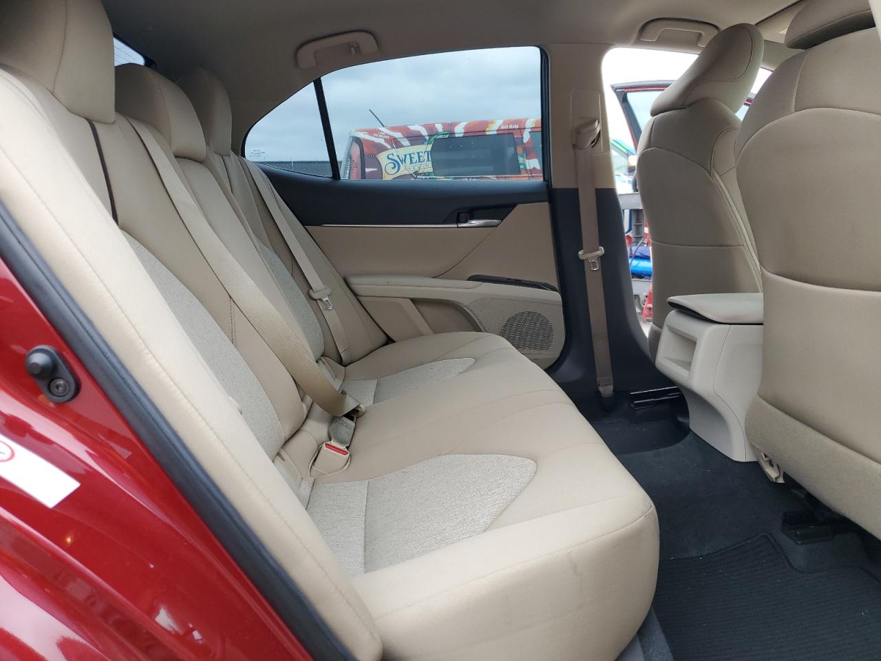 2018 Toyota Camry - Image 10