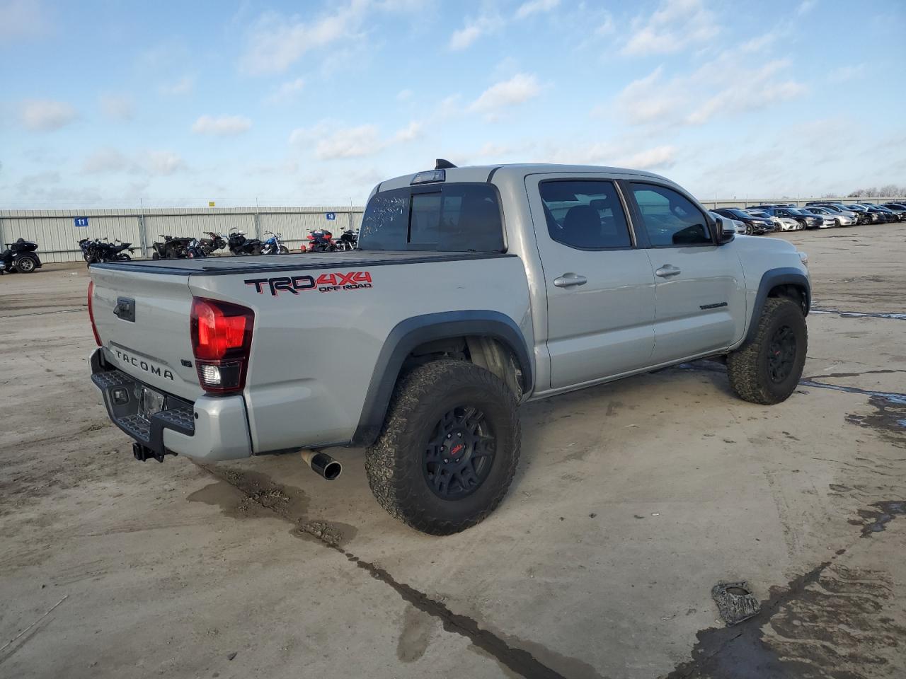 2019 Toyota Tacoma - Image 3