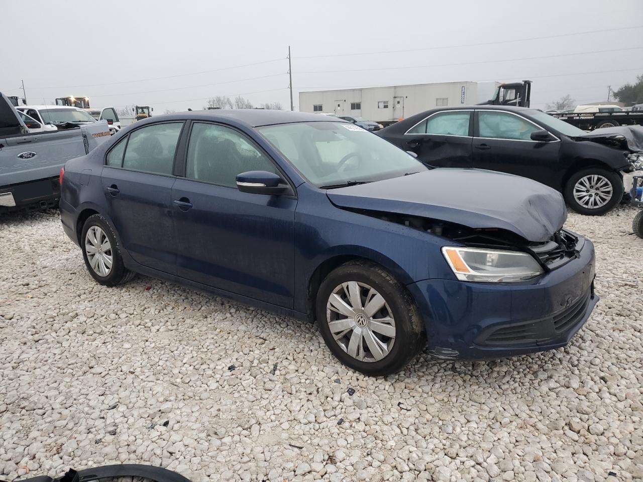 2014 Volkswagen Jetta - Image 4