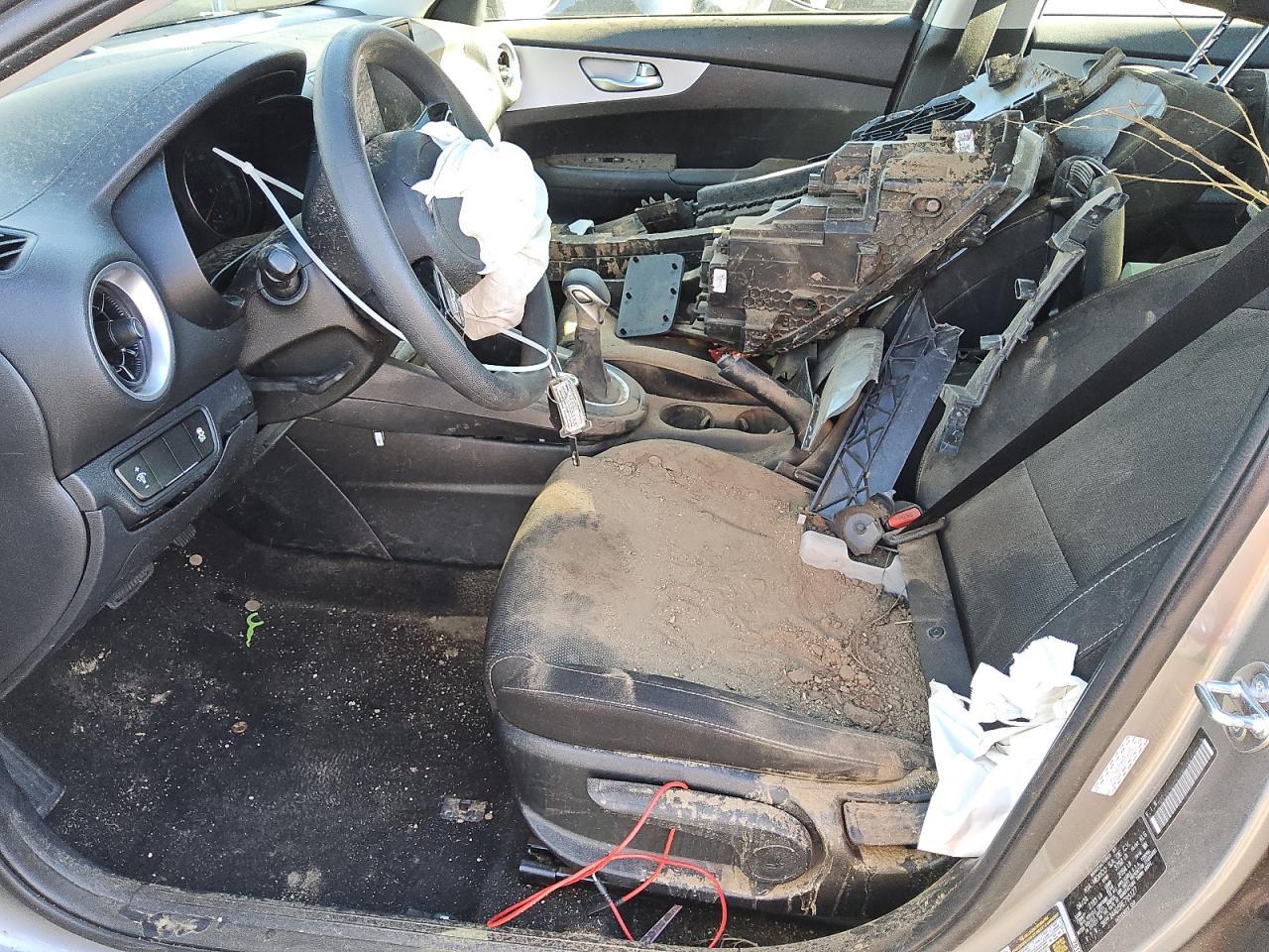 2024 Kia Forte - Image 7