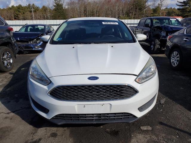 Hatchbacks FORD FOCUS 2016 Biały