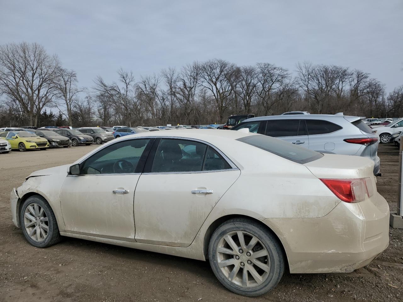 2014 Chevrolet Malibu - Image 2
