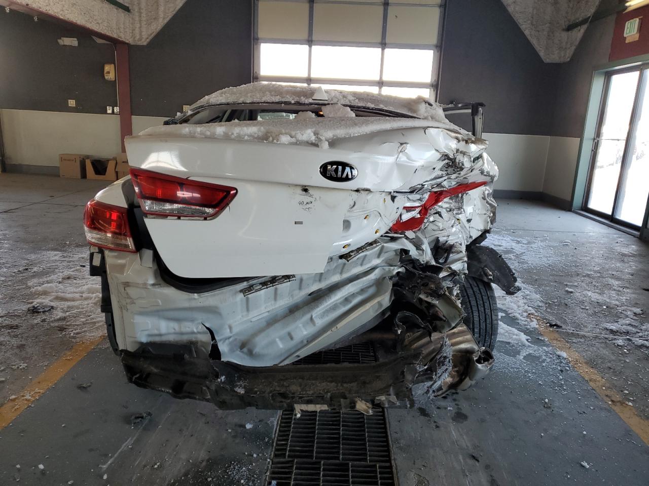 2017 Kia Optima Lx VIN: 5XXGT4L31HG147294 Lot: 45309975