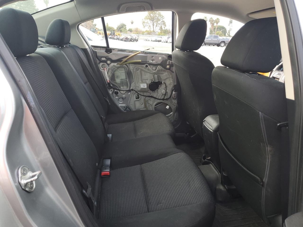 2013 Mazda 3 - Image 10