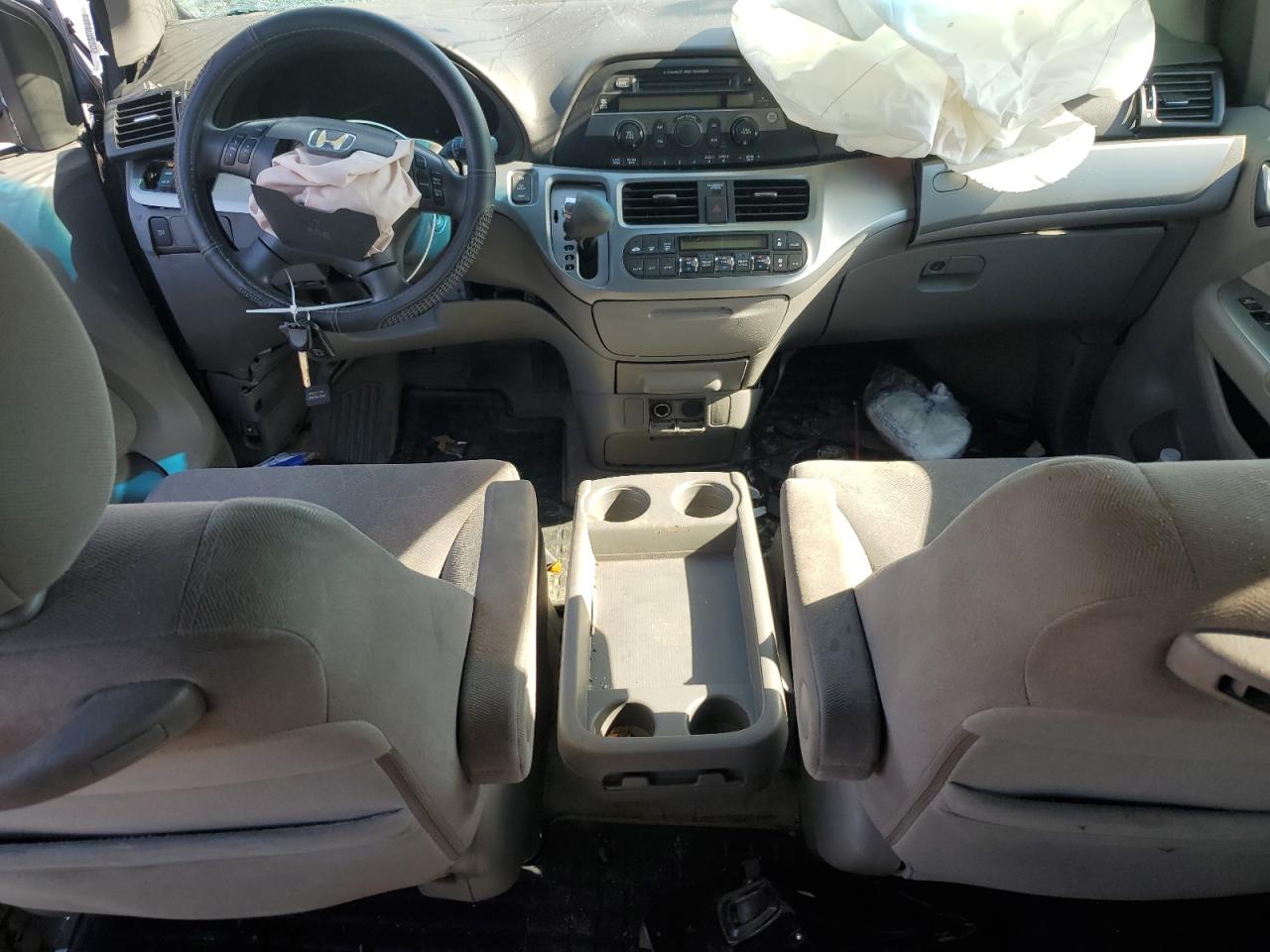 2010 Honda Odyssey - Image 8