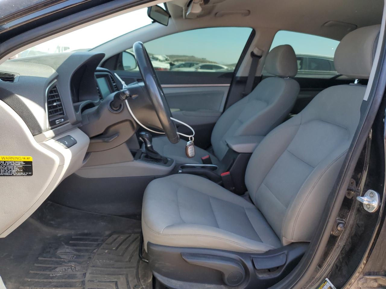 2017 Hyundai Elantra - Image 7