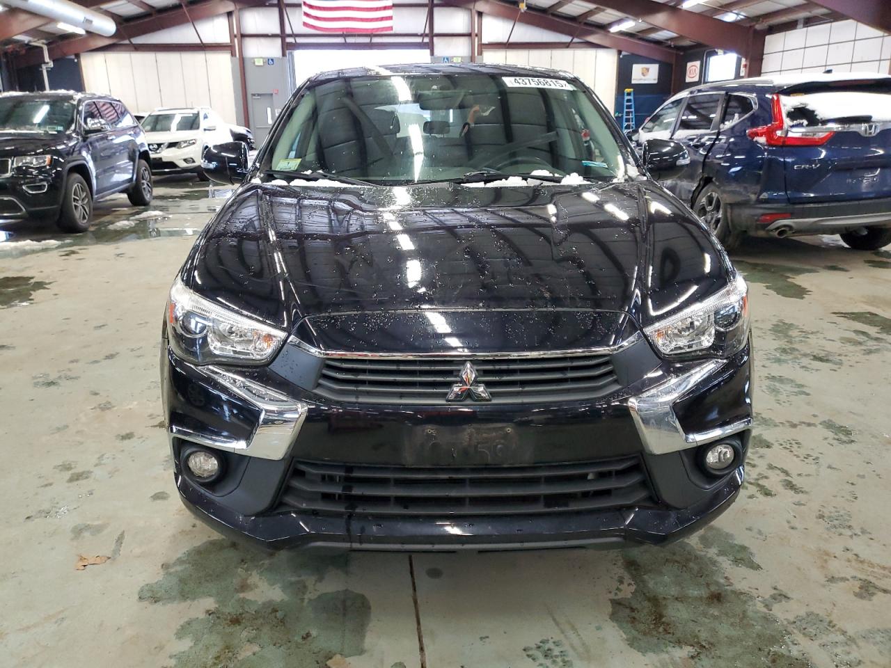 2017 Mitsubishi Outlander - Image 5