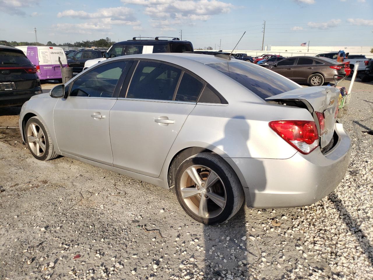 2016 Chevrolet Cruze - Image 2