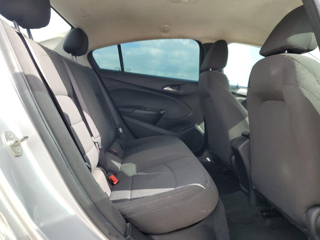 2016 Chevrolet Cruze - Image 10