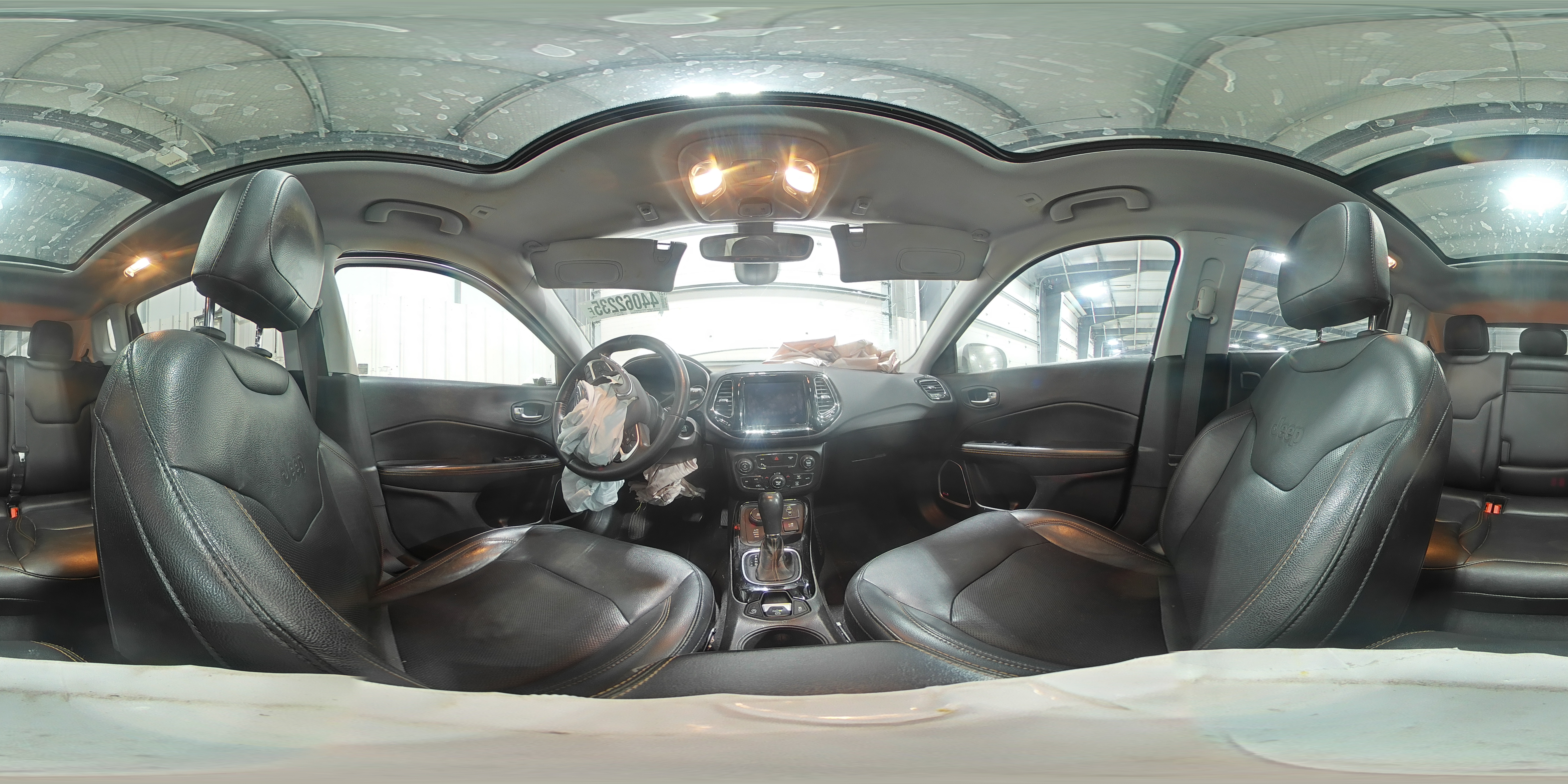 2018 Jeep Compass - Image 15