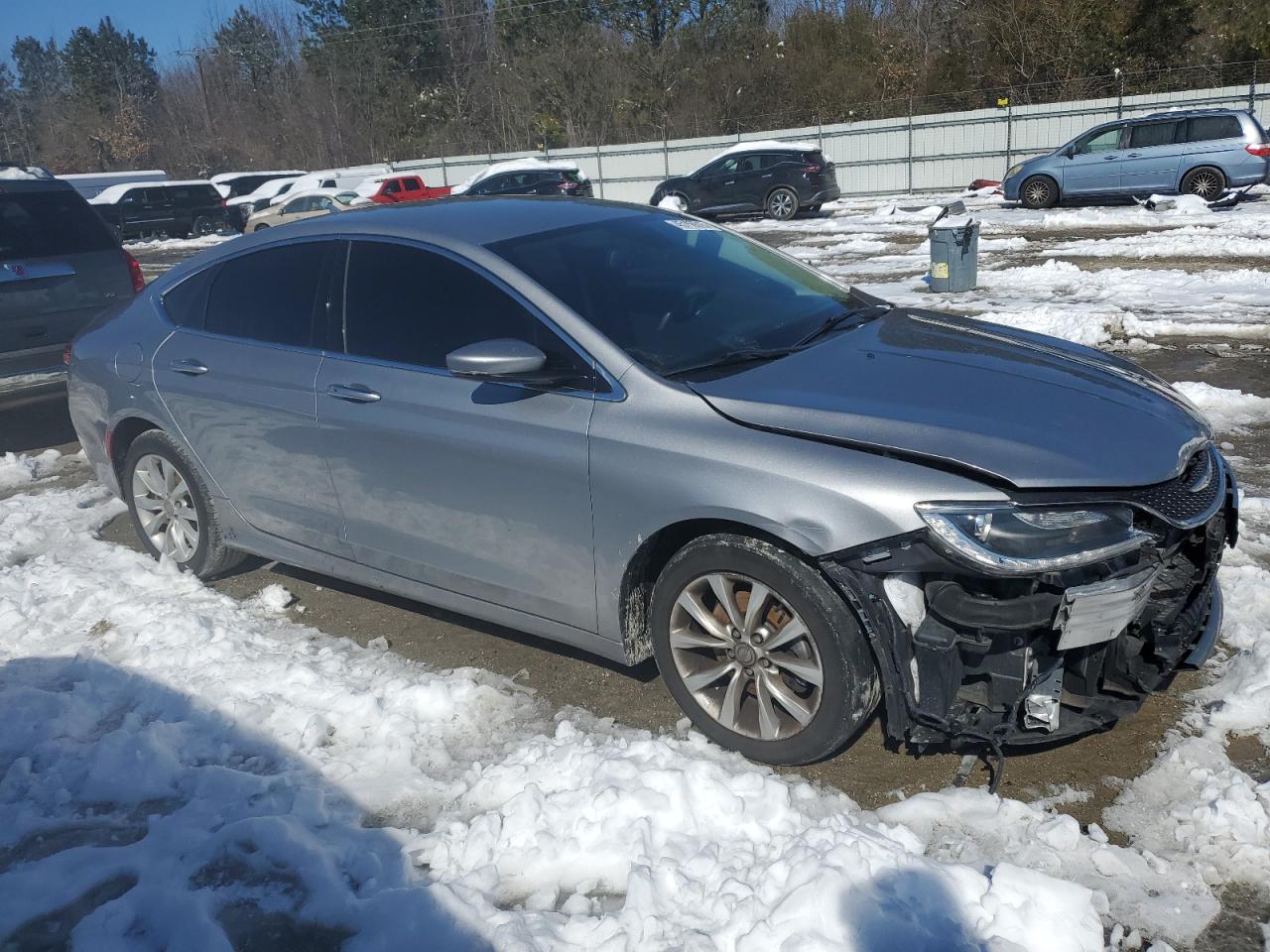 2015 Chrysler 200 - Image 4