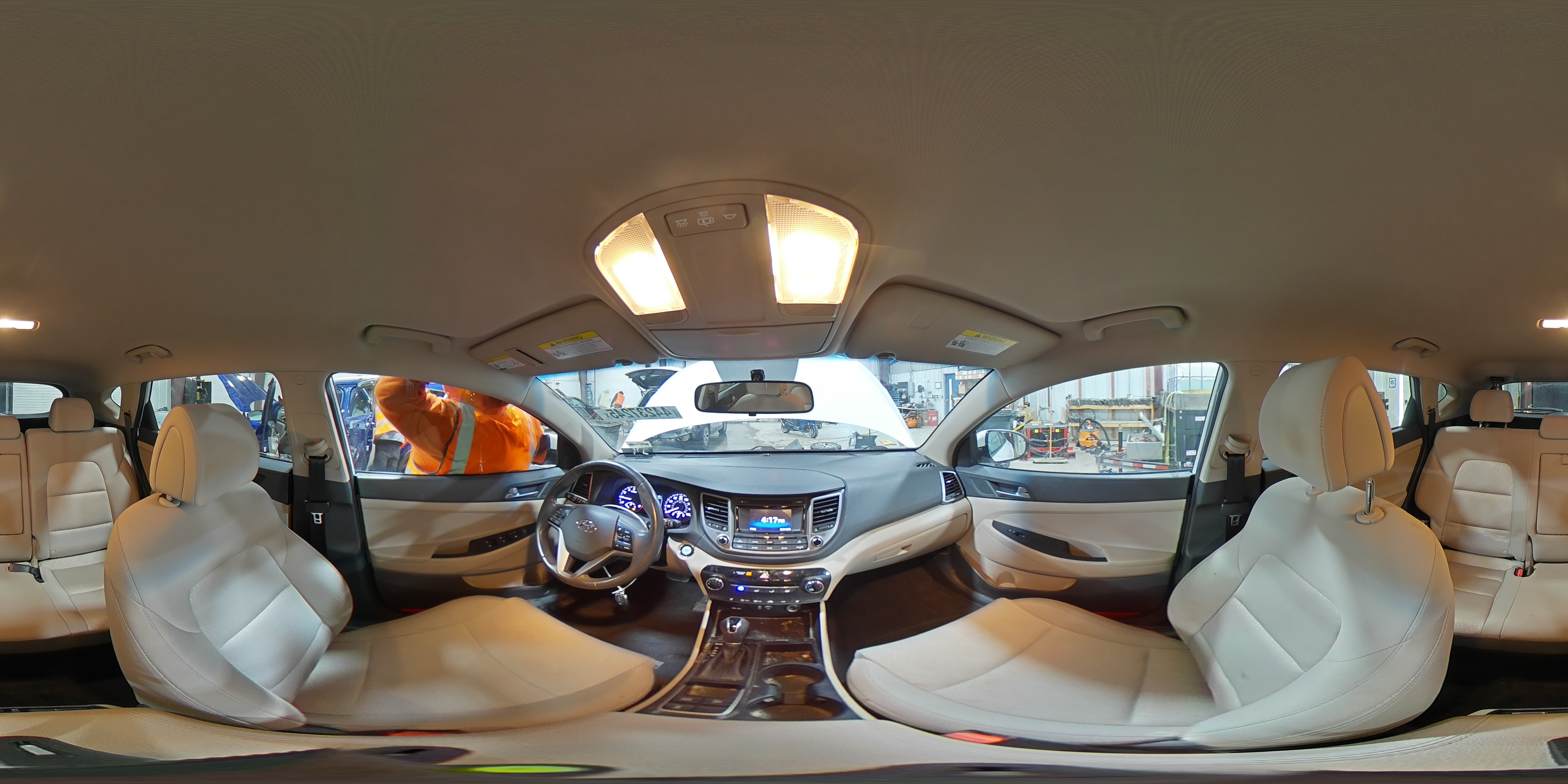 2017 Hyundai Tucson - Image 16