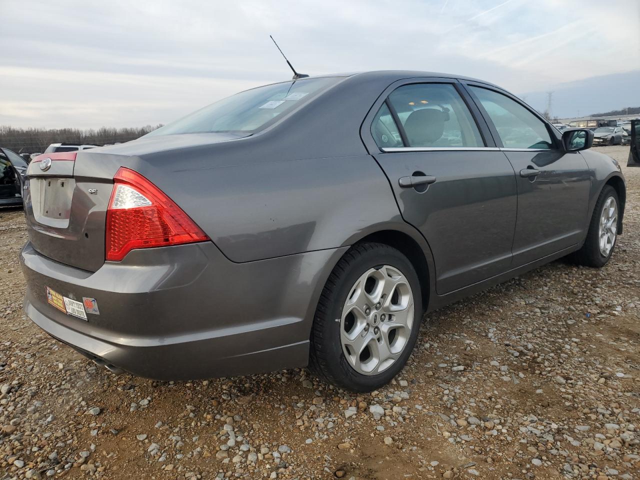 2011 Ford Fusion - Image 3