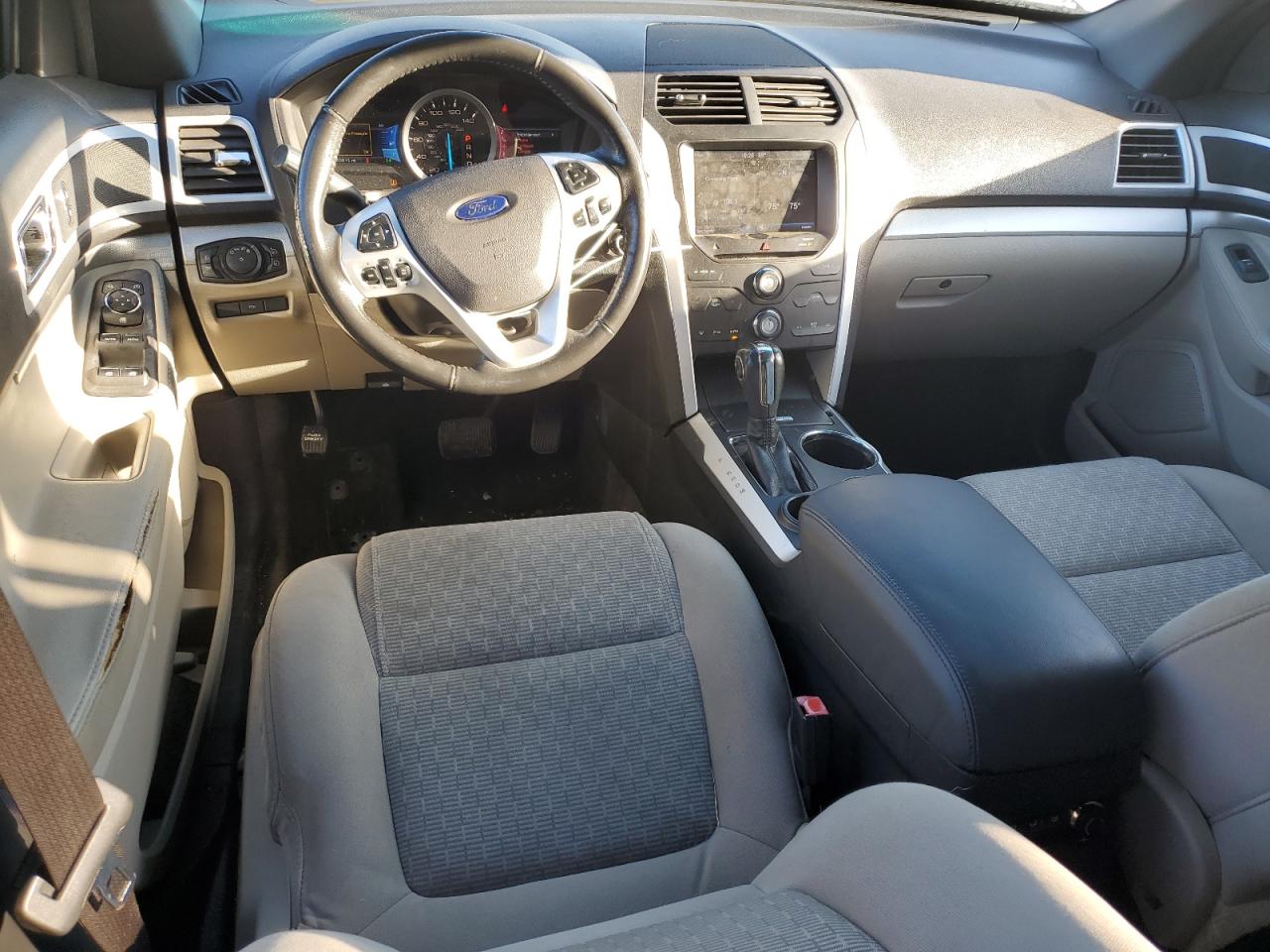 2013 Ford Explorer - Image 8