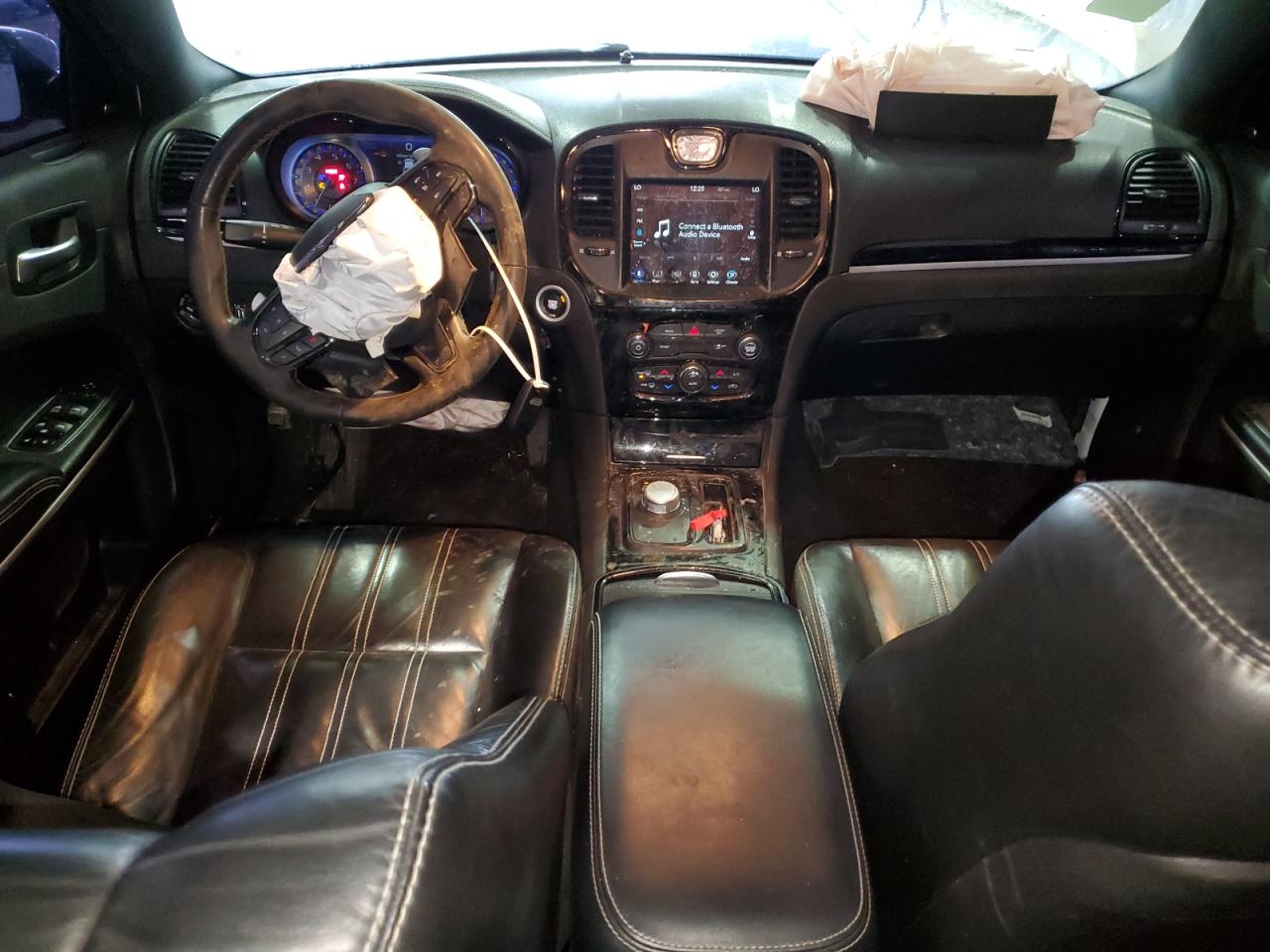 2020 Chrysler 300 - Image 8