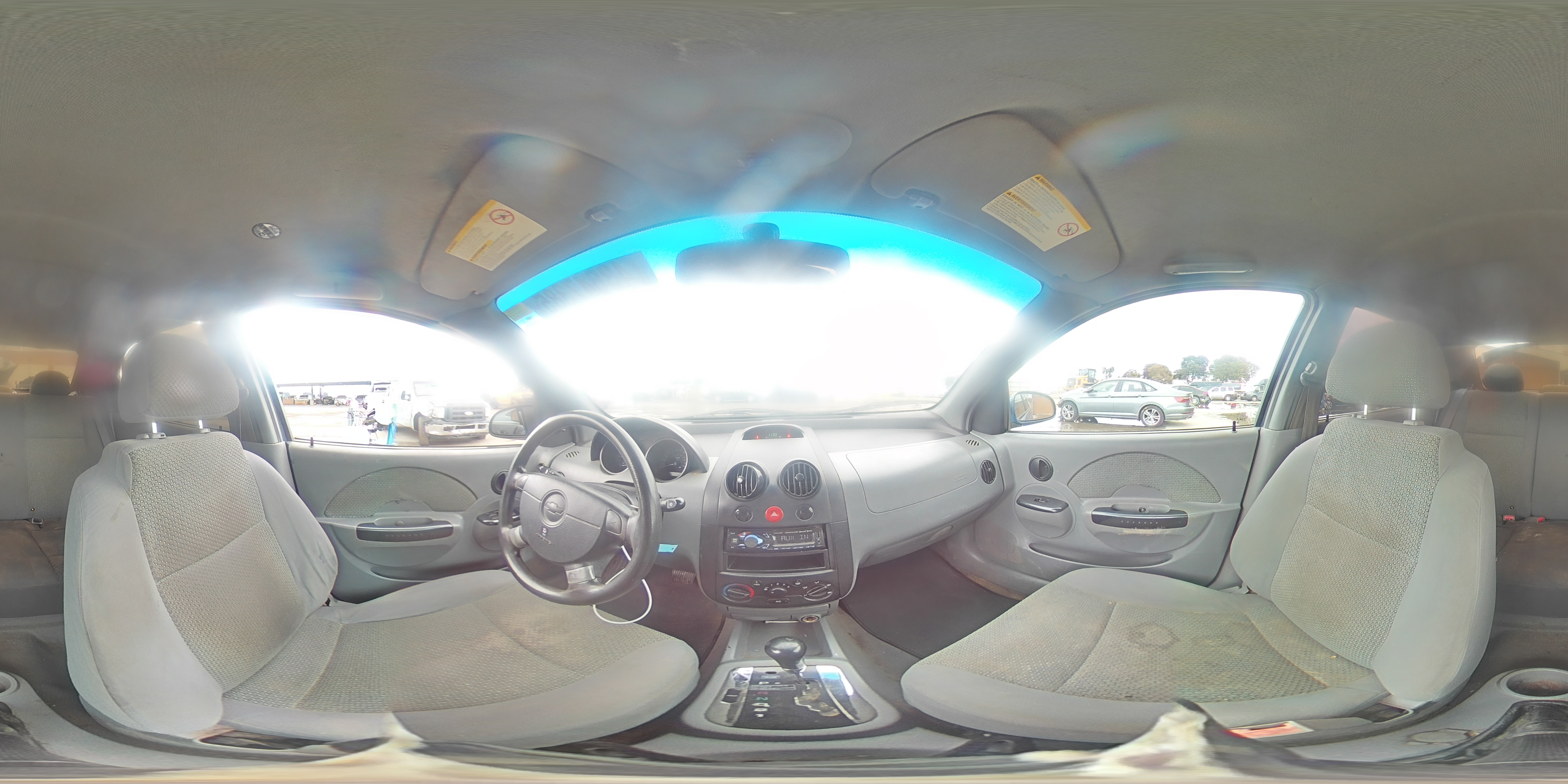 2005 Chevrolet Aveo - Image 12