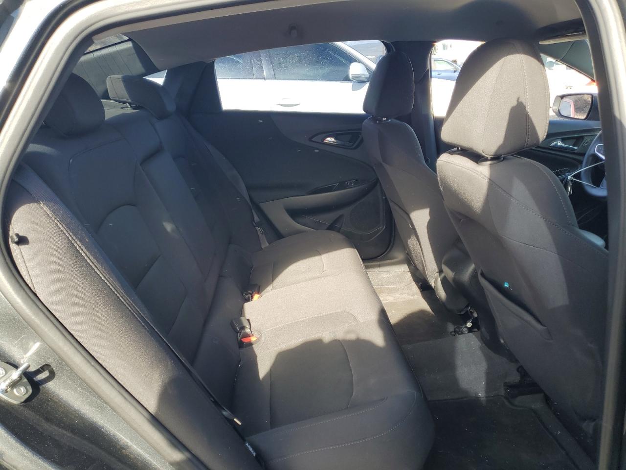 2017 Chevrolet Malibu - Image 10