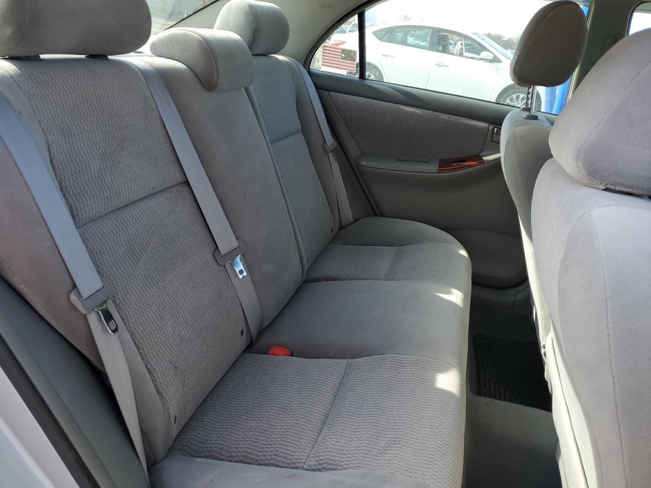 2005 Toyota Corolla - Image 10