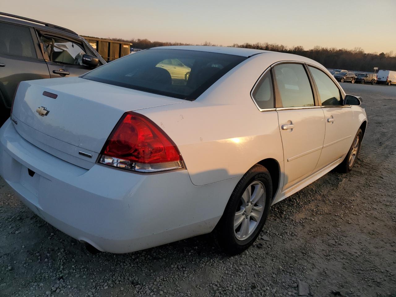 2015 Chevrolet Impala - Image 3